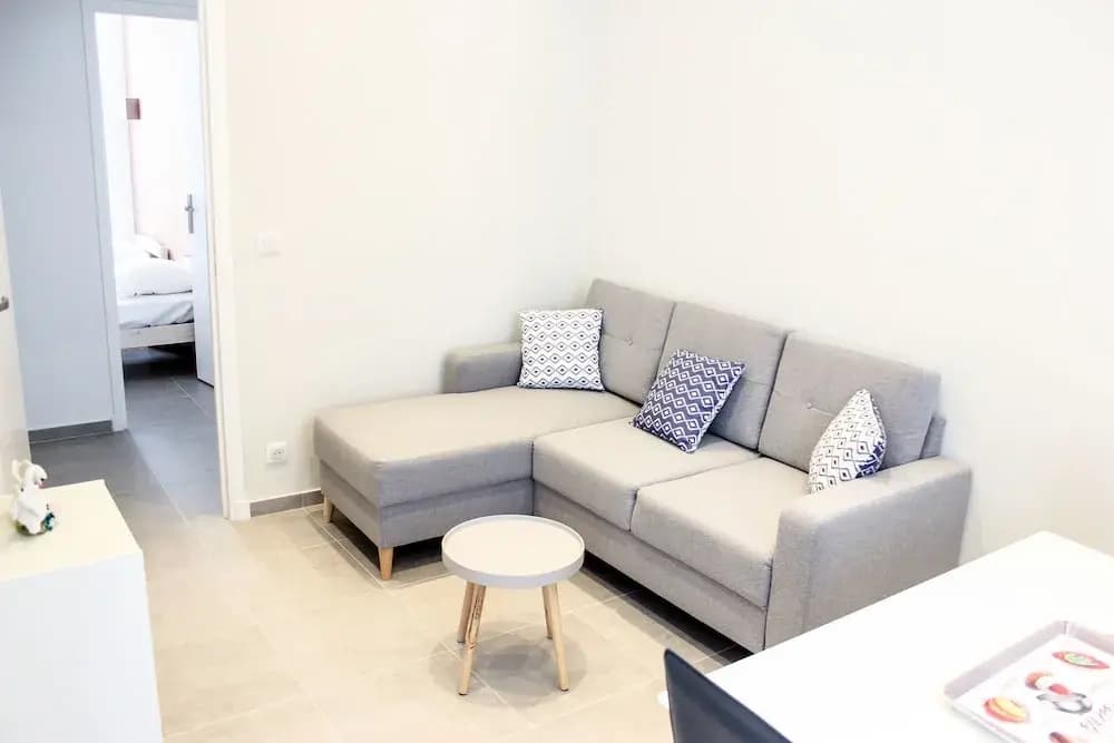 Lola Apartment - photo 4
