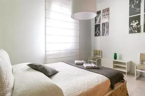 Andy House - photo 4