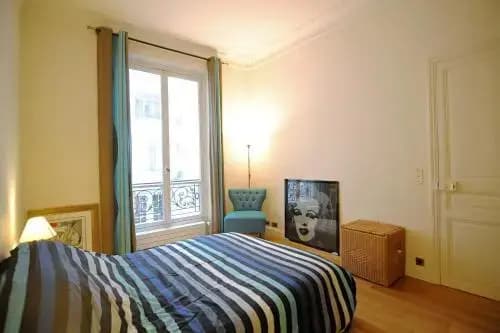 Champs Elysees Homestay - photo 3