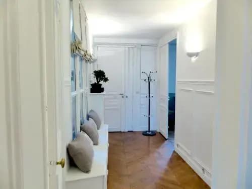 Marvellous Sunbathed 3BR at the heart of Paris - photo 9