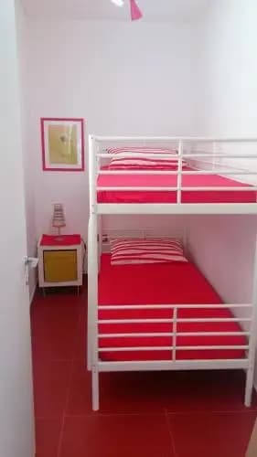 Red Flat - photo 3