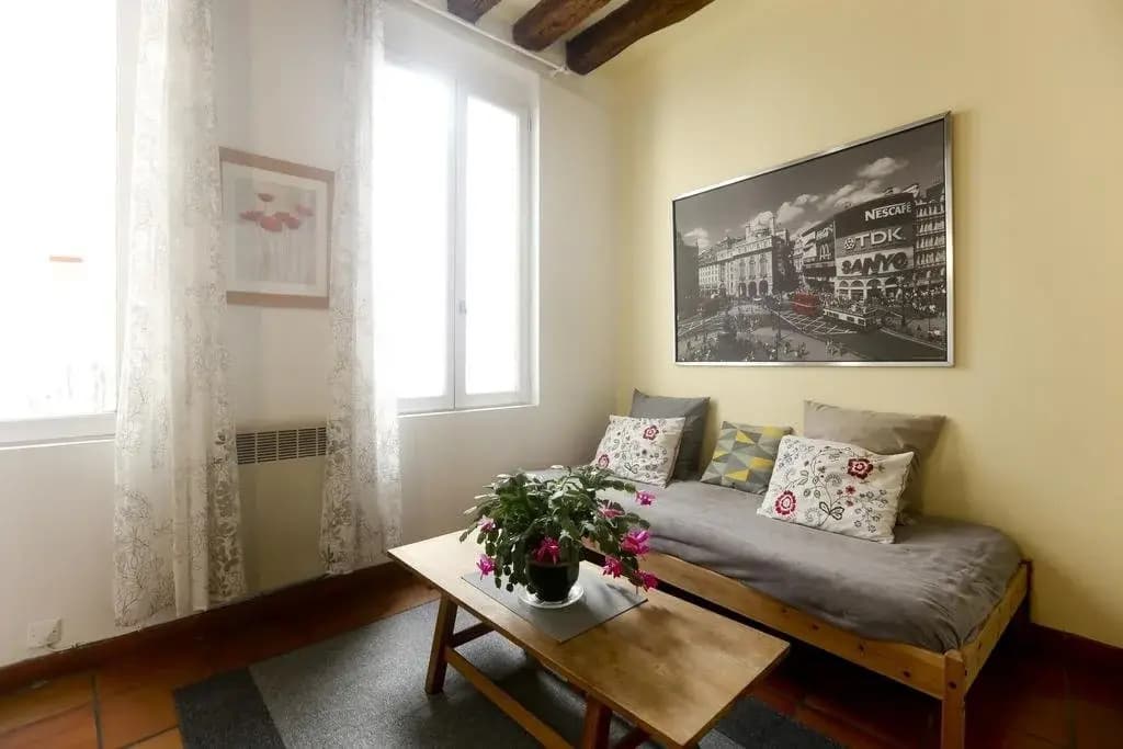 Lovely and Typical 1 bedroom - photo 8
