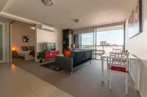 Roomerang at Otto Apartments 5 - photo 3