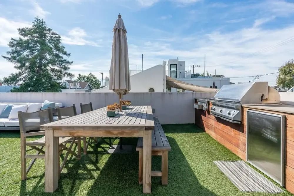 New Architectural House Rooftop Deck 3BD - photo 19