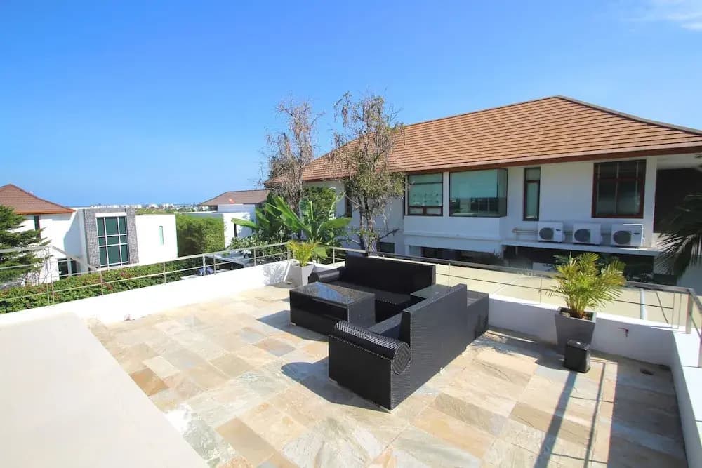 Phu Montra Luxury Sea View Mansion - photo 13