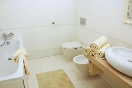 White & Gray Apartments - photo 1