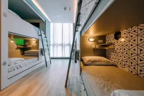 Mojo Nomad Central - Community - Hostel - photo 3
