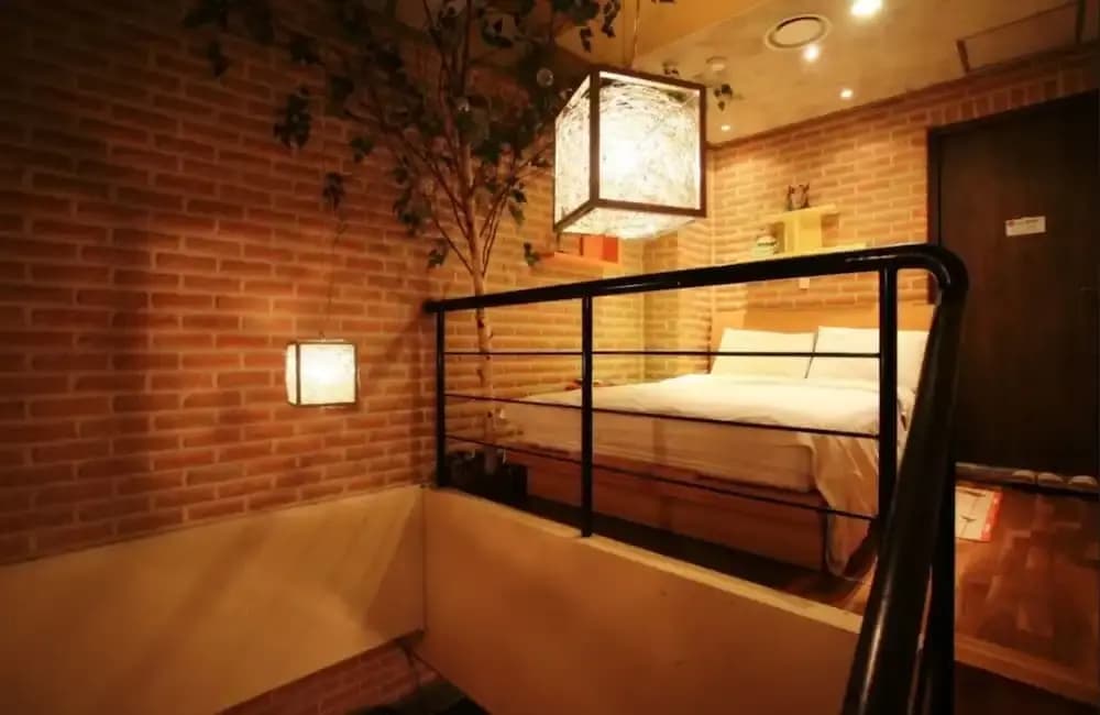 Crux Hotel(크럭스호텔) - photo 13