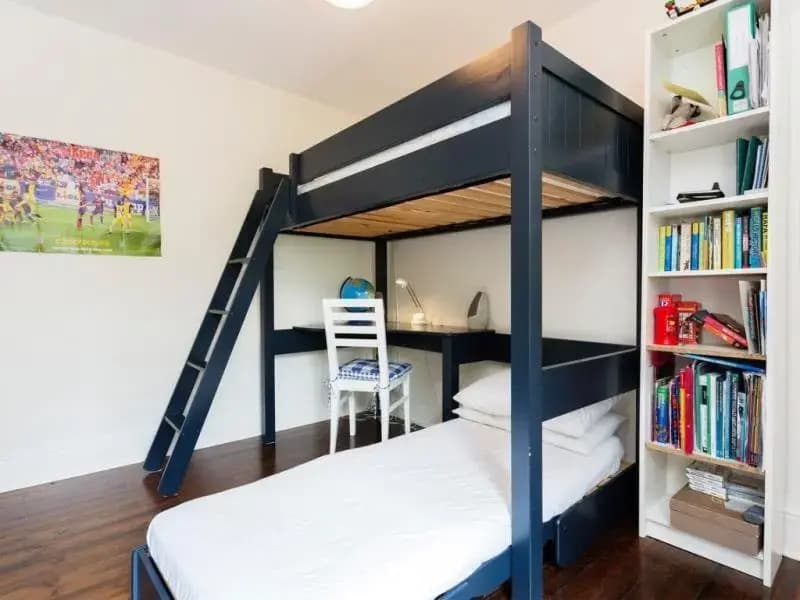 Veeve 4 Bed House Chestnut Grove Balham - photo 4