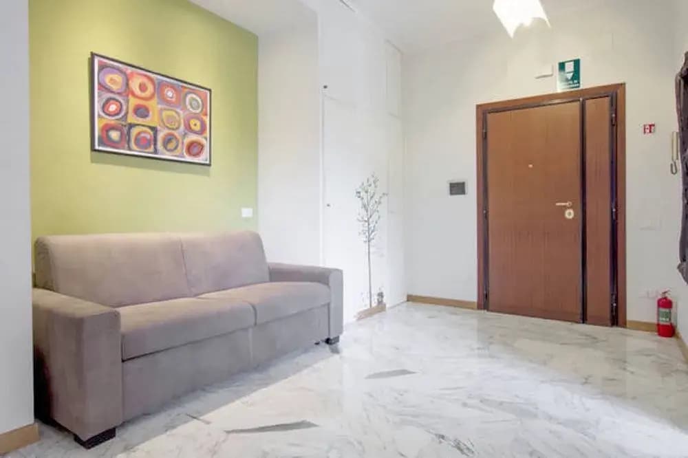 Vatican Area Flat - photo 9
