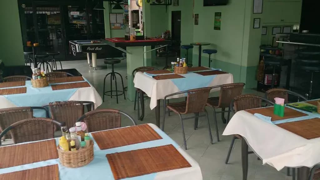 Limelight Guest House and Pub - photo 10