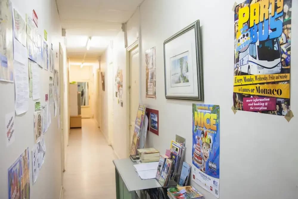 Apartment on Place Massena - photo 9