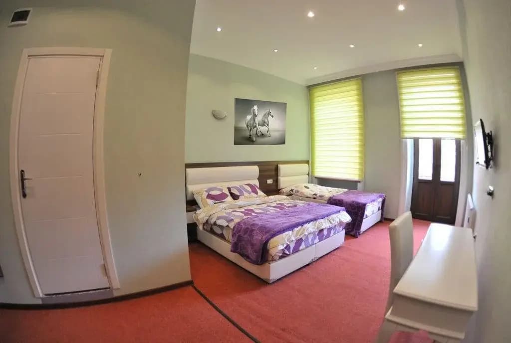 Antiques Hotel - main photo