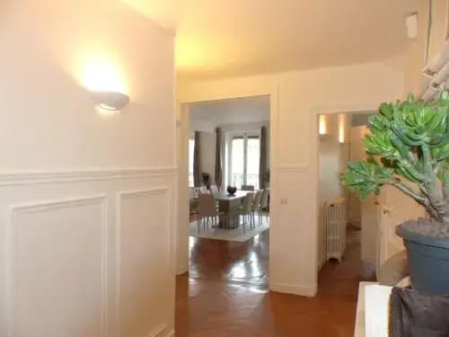 Marvellous Sunbathed 3BR at the heart of Paris - photo 10