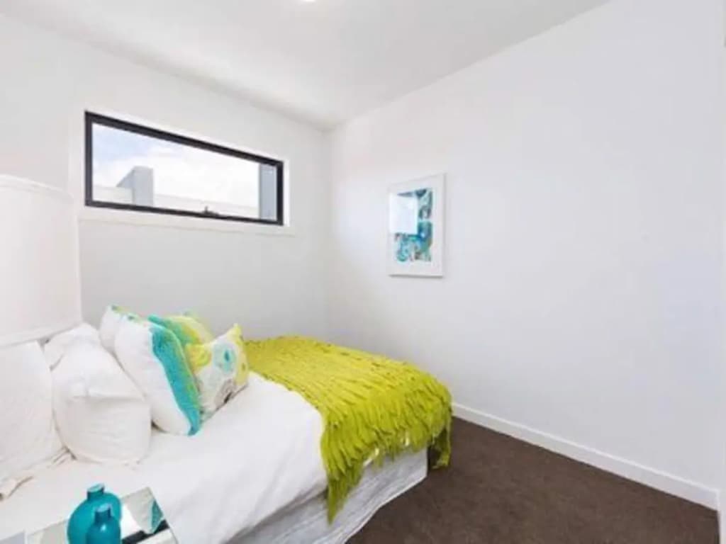 Modern Inner West Stay - photo 6
