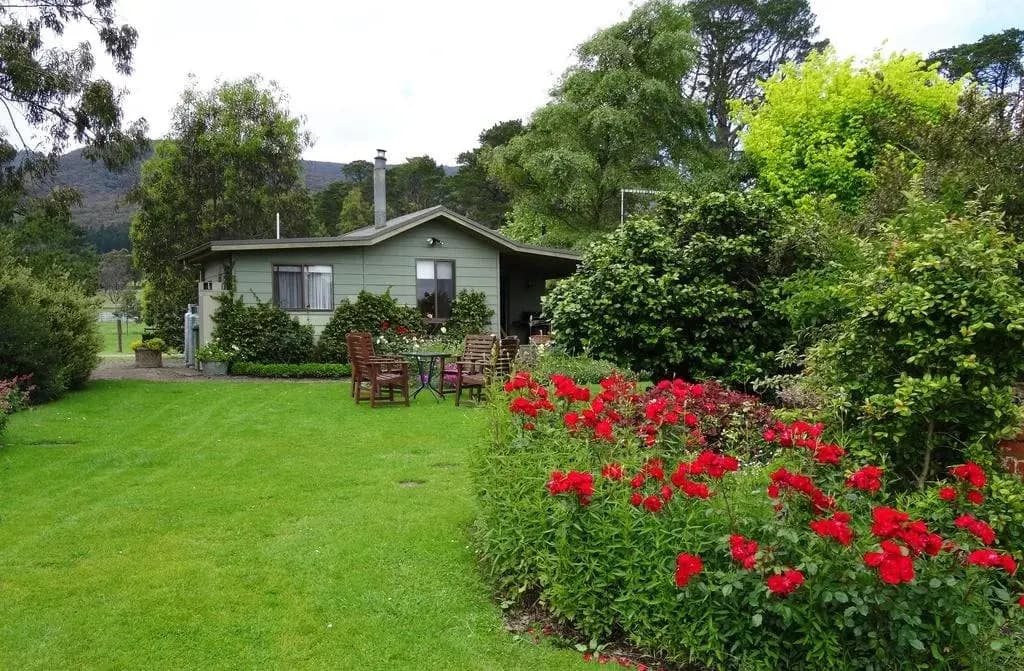 The Little House on The Hill - photo 4