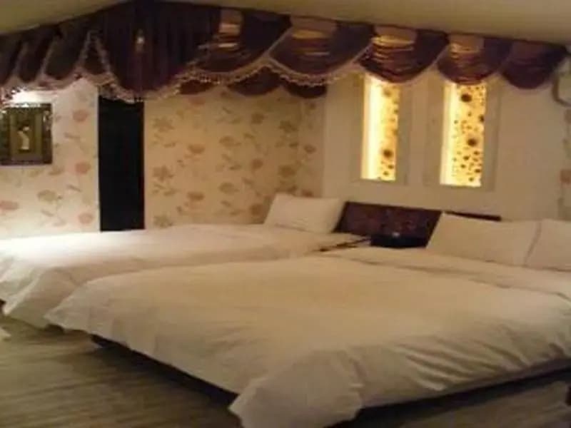 R Hotel - photo 9