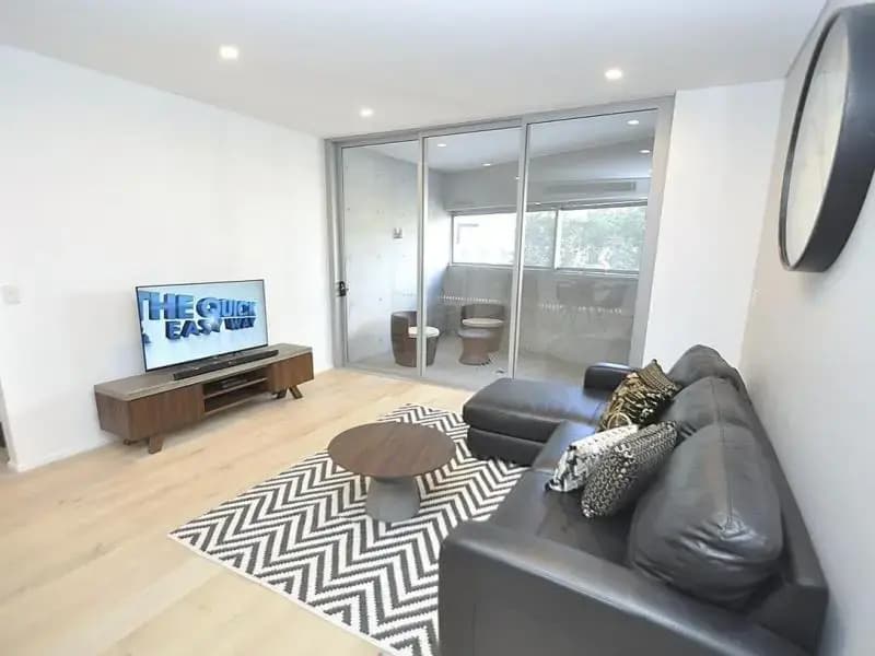 Darlinghurst Furnished Apartments 305 Pelican Street - photo 2