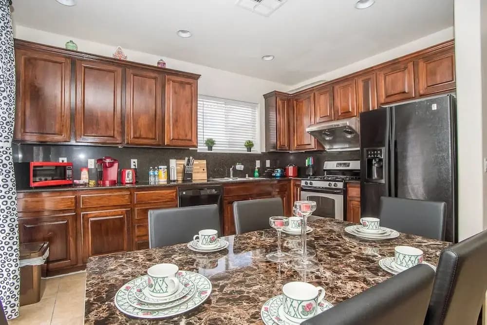 Grey High Roller - 4Bd 3Ba - photo 26