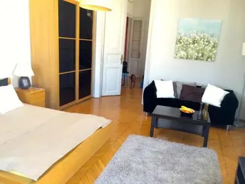 Creative Apartment - Oktober 6 Street - photo 5