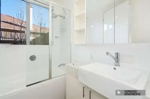 Caulfield Executive Apartment - photo 9