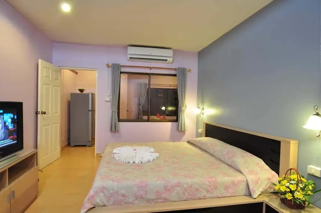 TJ Guest House - photo 7