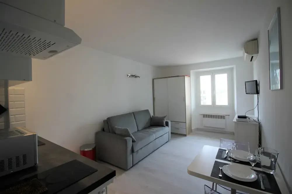 Nice Booking Carré d'Or et Promenade - photo 2