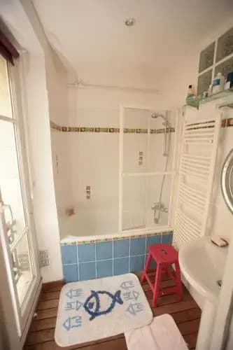 Cozy Parisian 1 Bedroom (365) - photo 6