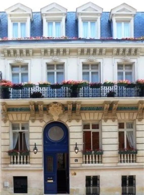 Jays Paris - main photo