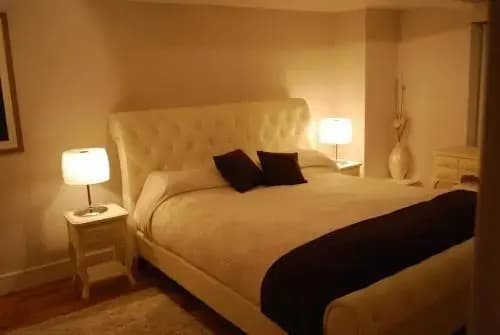 Hillside City Centre Garden Apartment - photo 3