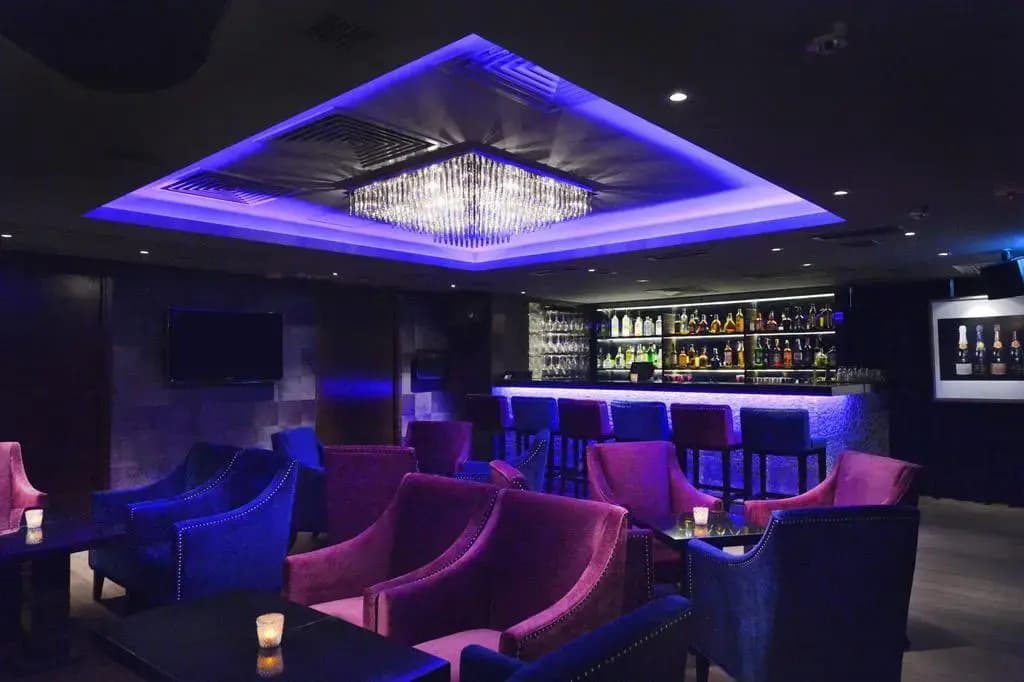 JJ Hotel - photo 8