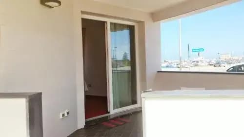 Red Flat - photo 4