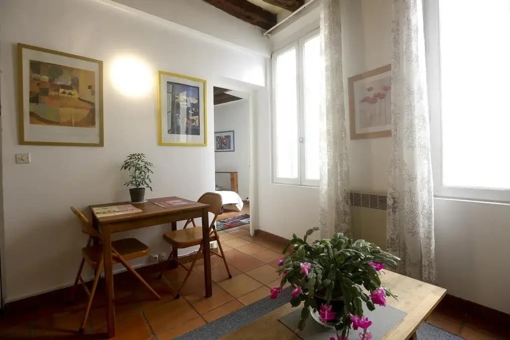 Lovely and Typical 1 bedroom - photo 9