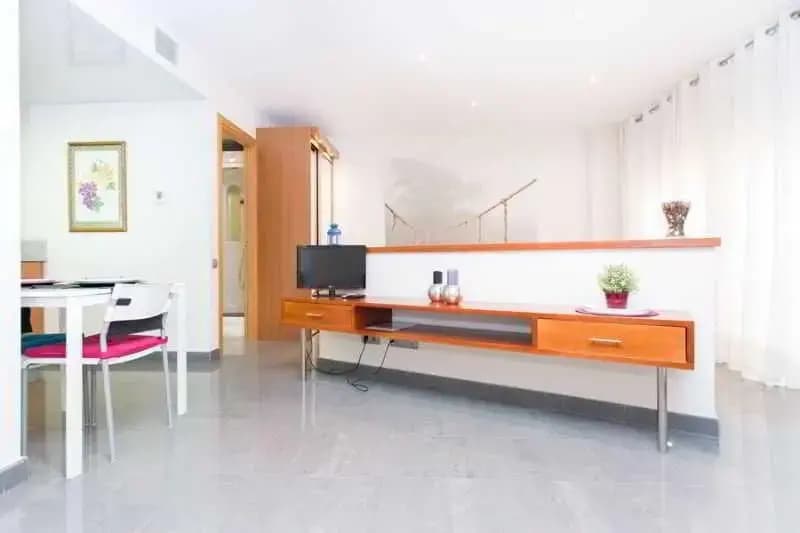 Universitat Suites - photo 3