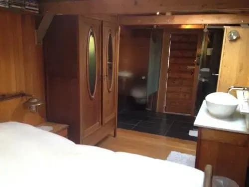 Amsterdam Water Lodge - photo 3