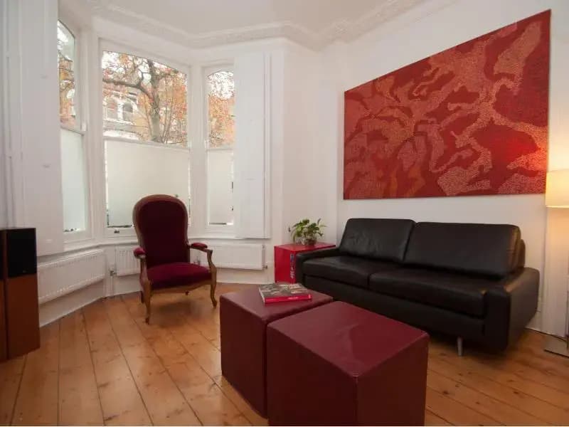 Veeve  4 Bed Family House Yerbury Road Tufnell Park Islington - photo 1
