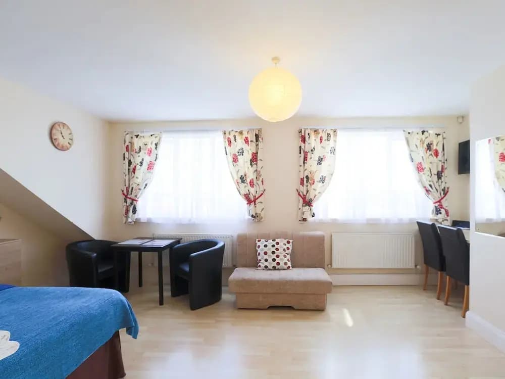 Spacious Studio in Harrow 46c - main photo