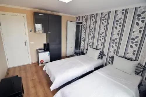 Aphra Hotel - photo 4