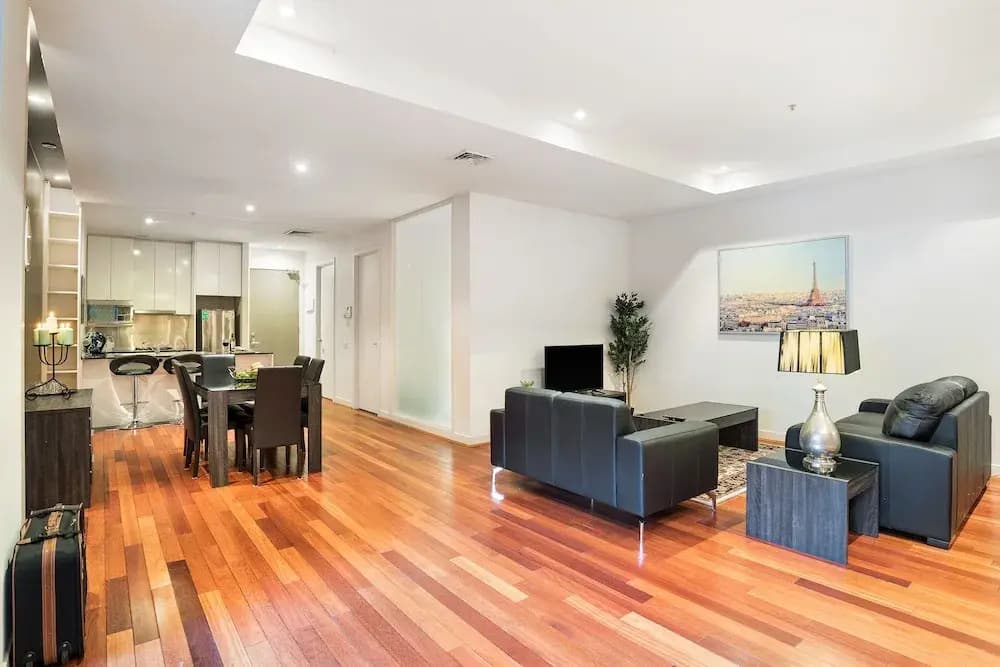 Sanctuary Apartments - Collins St CBD - photo 9