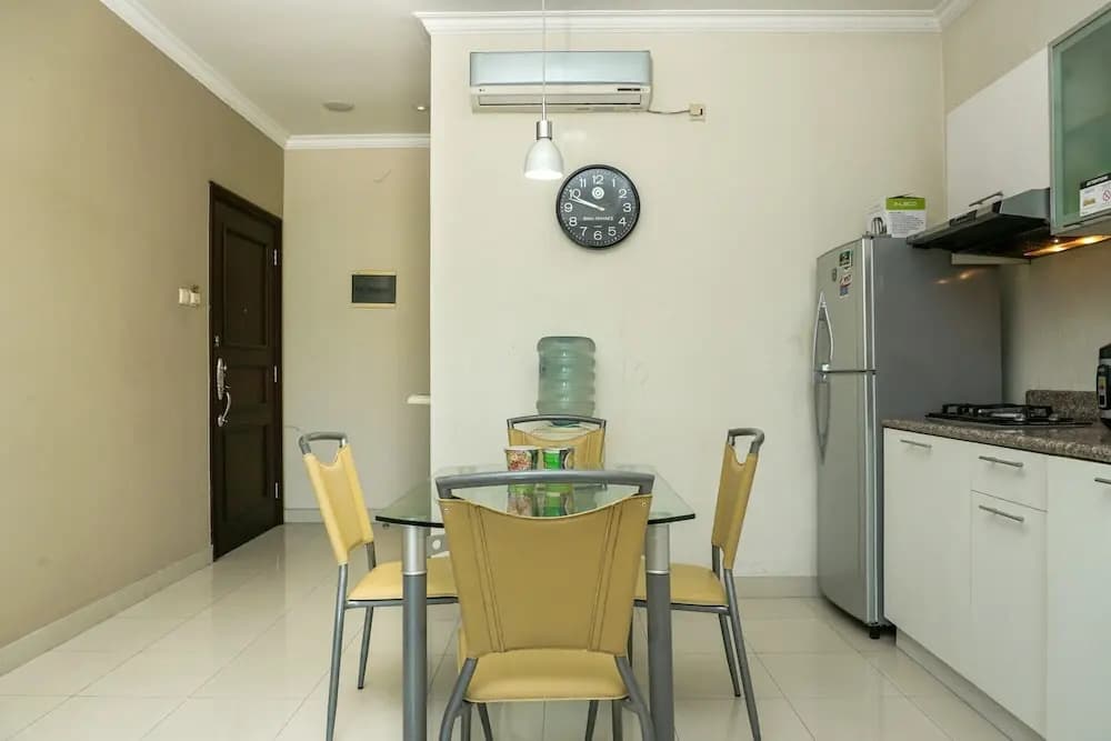 Comfy 1Br At Bellezza Apartment - photo 14