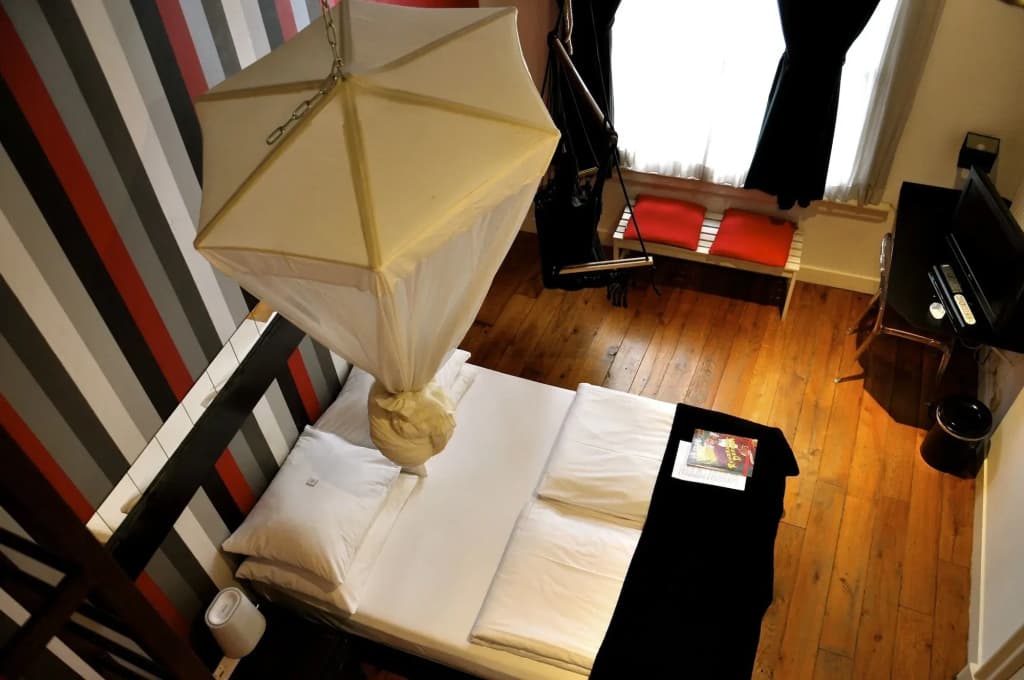 Adam's Canal House - photo 3