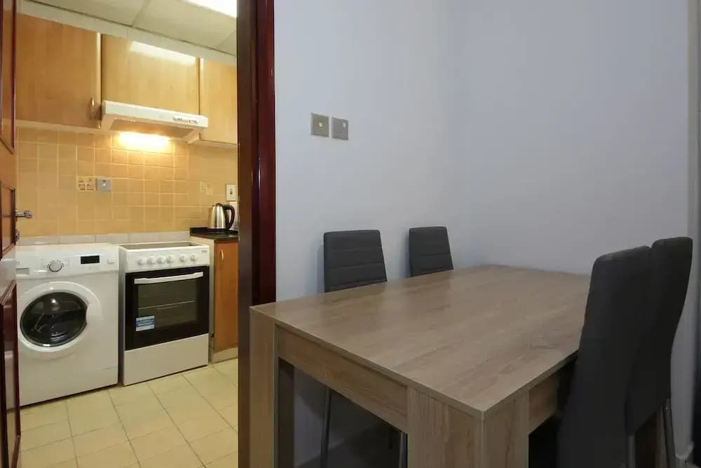 Signature Holiday Homes- Marina Studio - photo 9