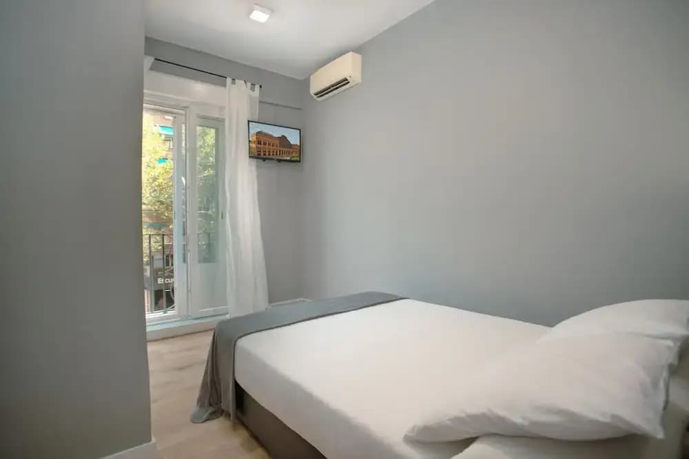 Jvo Hostal Sl - photo 1
