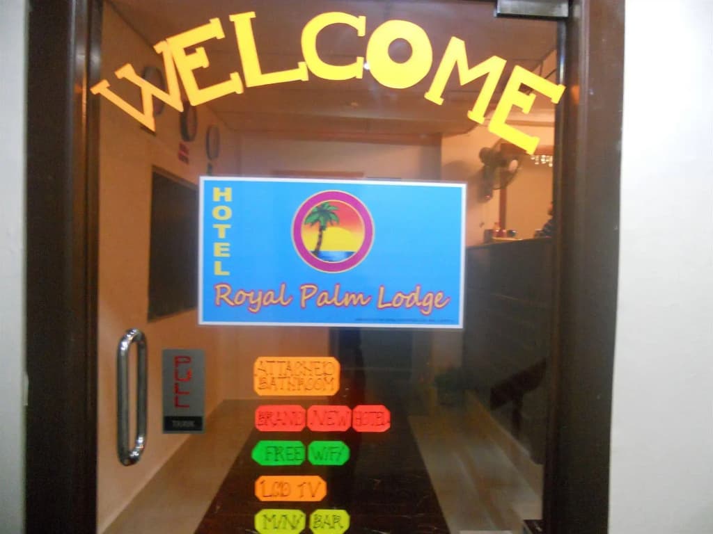 Hotel Royal Palm Lodge - photo 14