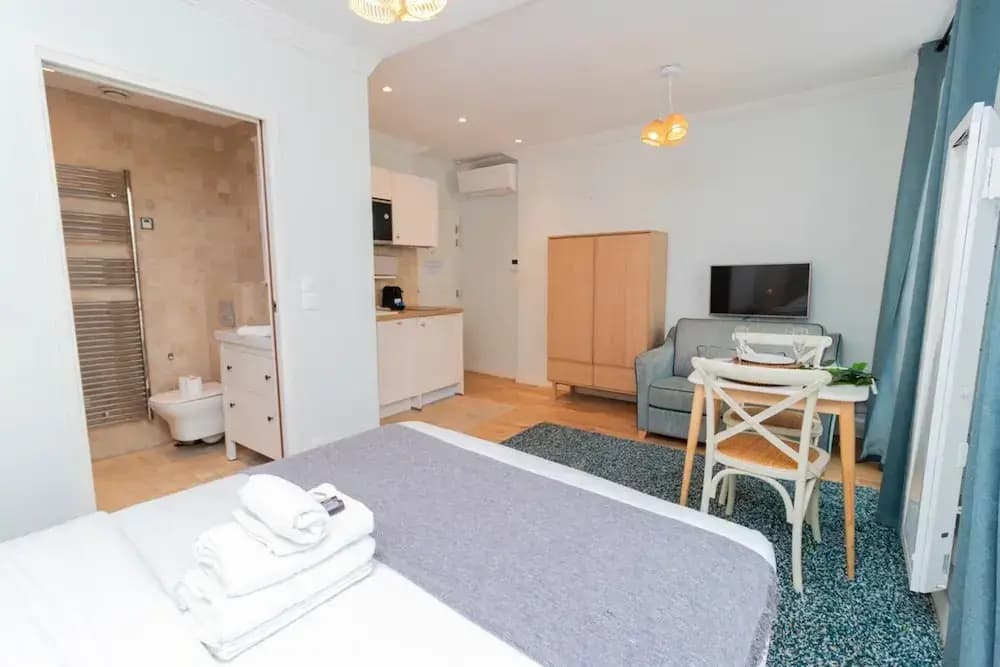 Superb and New Studio in the Center of Paris - photo 2