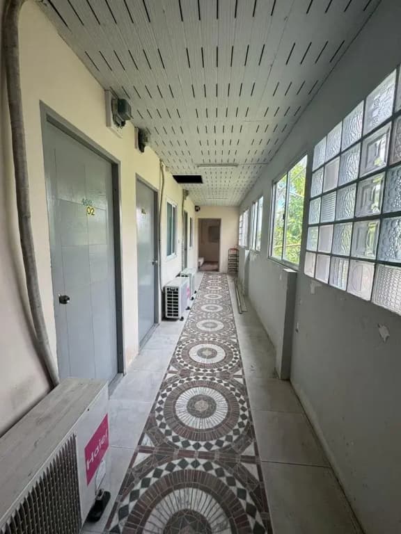 Sukhum Mega Bangna Guest House - photo 5
