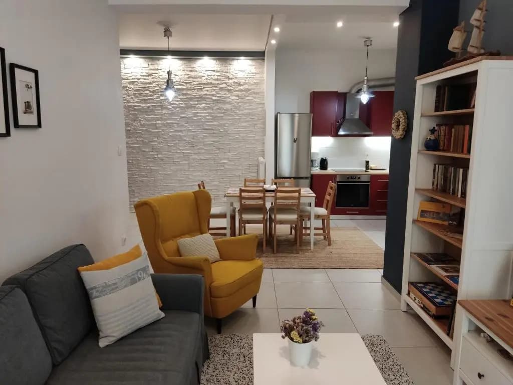 Central & Comfortable, 70m² Apt in Neos Kosmos - photo 2