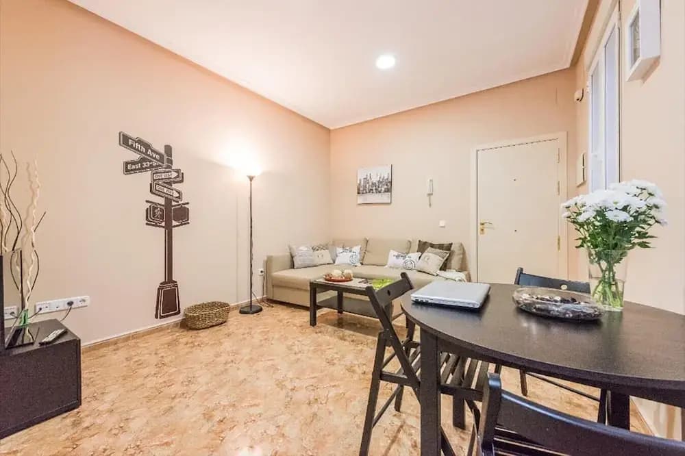 Delightful Apt. Historic District - Sol - photo 11
