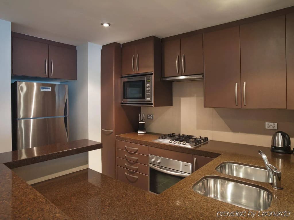 Meriton Suites Bondi Junction - photo 24