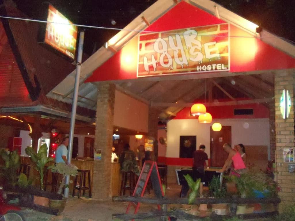 Our House Haadrin - Hostel - photo 10